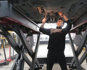 Installation vitres teintées. Teintage de vitres auto. Protection solaire automobile. Esthétique automobile. Service de teintage de vitres. Films de protection vitres auto. Experts en vitres teintées. Prix vitres teintées auto. Teintage vitres voiture. Meilleur teintage de vitres auto. Règlementation vitres teintées. Personnalisation automobile. Réparation esthétique auto. Films teintés haute performance. Garantie teintage de vitres. Tinted window installation. Auto window tinting. Automotive sun protection. Car detailing. Window tinting service. Auto window protection film. Tinted windows experts. Auto tinted windows pricing. Car window tinting. Best auto window tinting. Window tint regulations. Car customization. Auto cosmetic repair. High-performance tint films. Window tinting warranty.