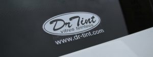 Dr Tint. Dr Tint vitres teintées. Logo Dr Tint. Logo Dr Tint vitres teintées. Dr Tint. Dr Tint tinted windows. Dr Tint logo. Dr Tint tinted windows logo.