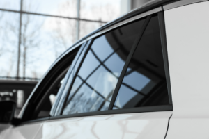 Dr Tint rive-sud, pellicule intimité pour fenêtre, pellicule fenêtre intimité, vitre expert, teinter ses vitres, Dr Tint South Shore, privacy window film, window privacy film, window expert, tinting windows,